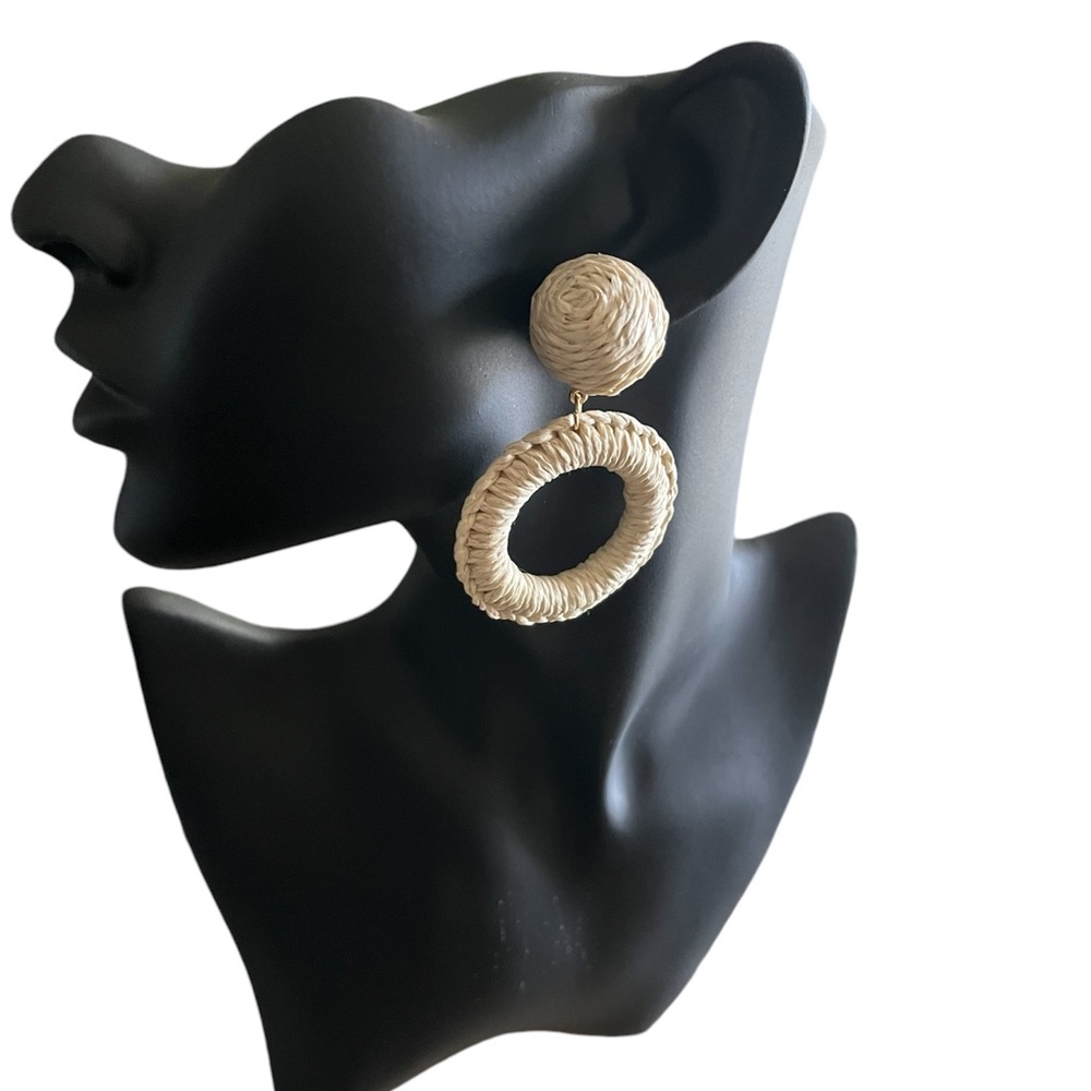 Straw Circle Dangle Earrings